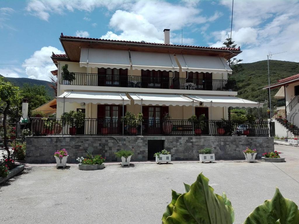 Toulatos Pantelis Apartment Pouláta Exterior photo