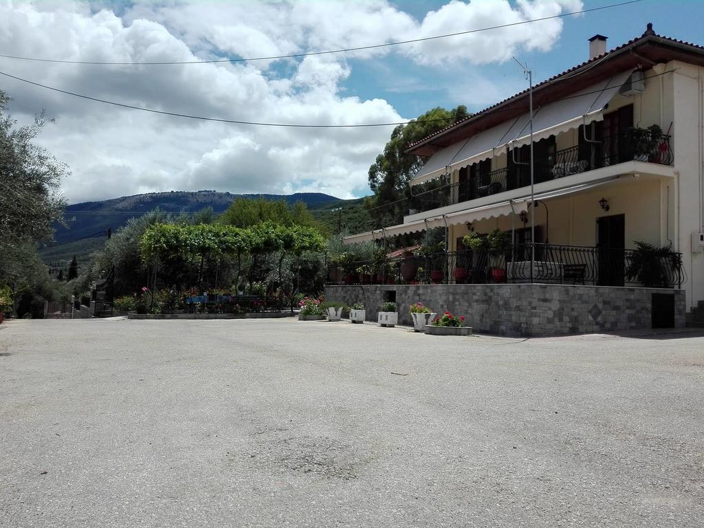 Toulatos Pantelis Apartment Pouláta Exterior photo